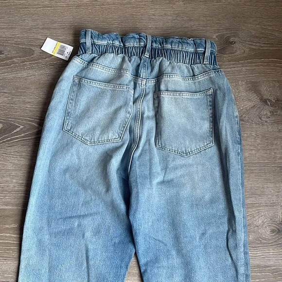 NEW FRAME Elastic Waist Jeans in Meridian - Picture 14 of 15